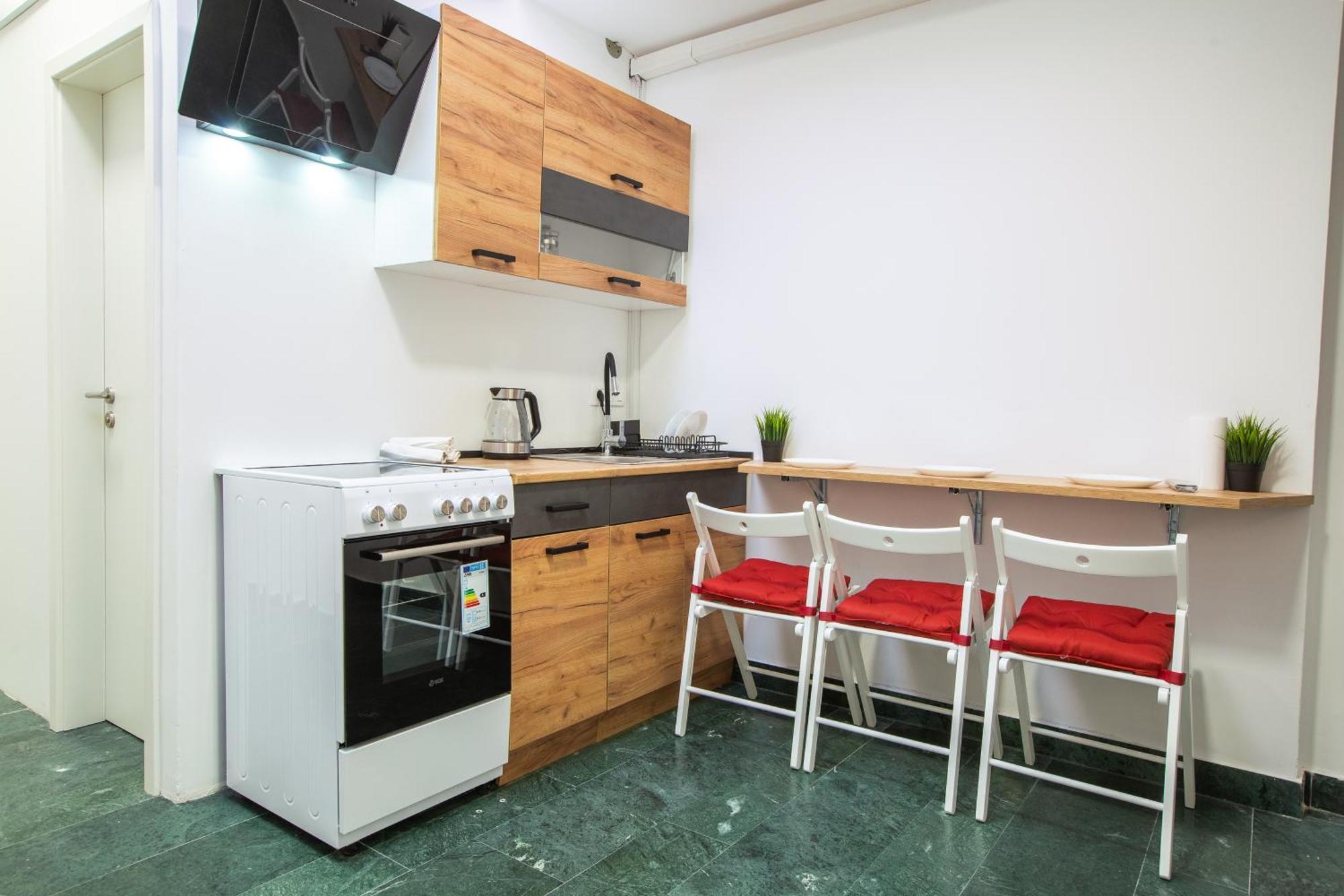 Aisha Hostel Любляна Экстерьер фото